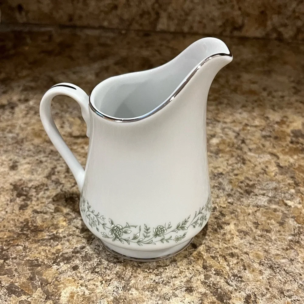 Mikasa Montclair Fine China Creamer Pale Green Leaves Silver Trim Japan G9059